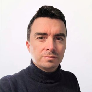 Roberto Vicente Martínez