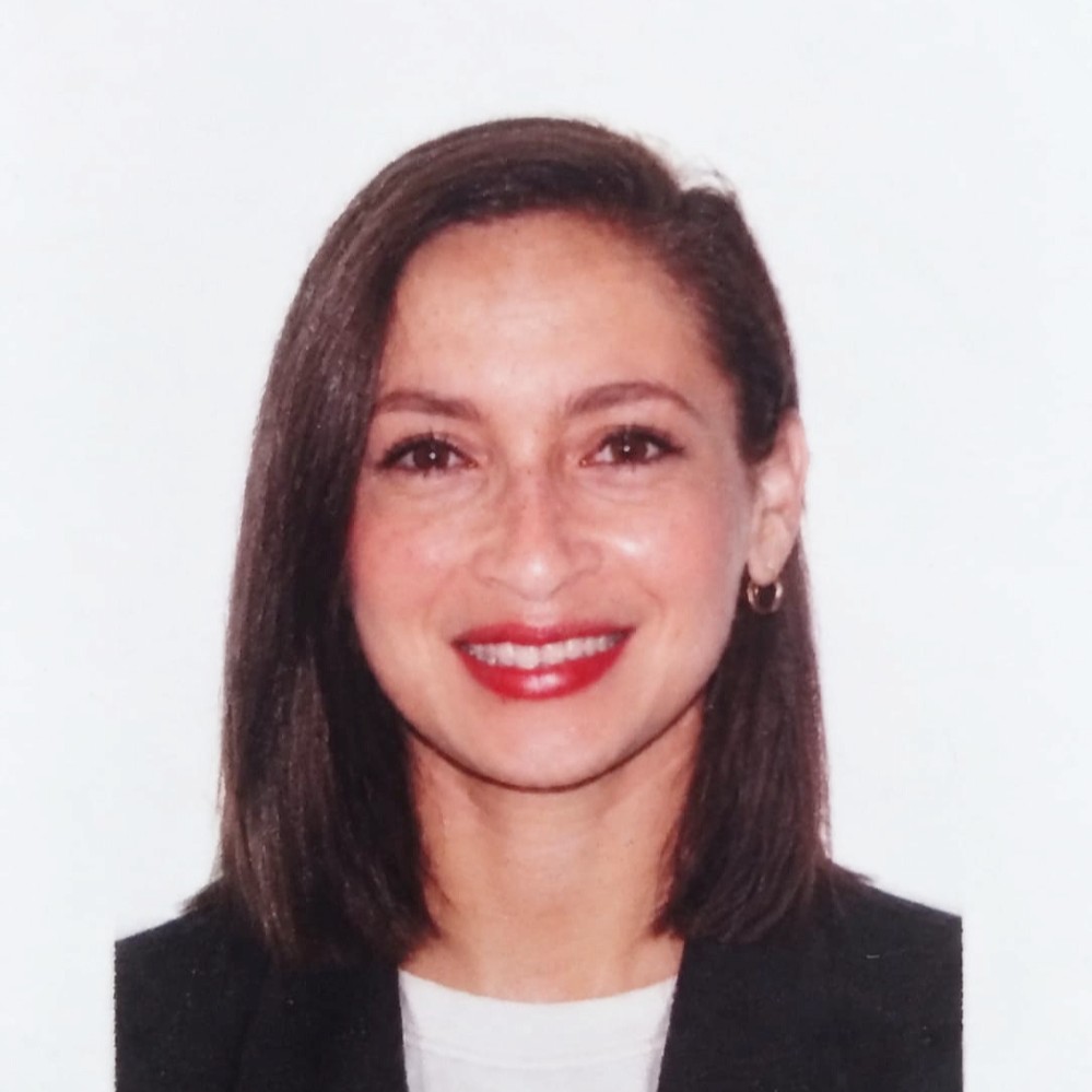 ELIZABETH MARÍA UCETA DE LA CRUZ