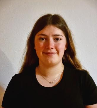 LAURA MIRALLES ROSSFELD
