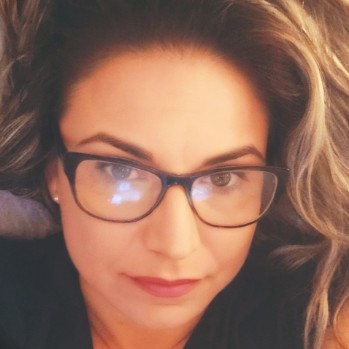Deborah Grethel Castro de Lara