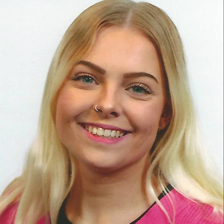 Shakira Van Der Leede