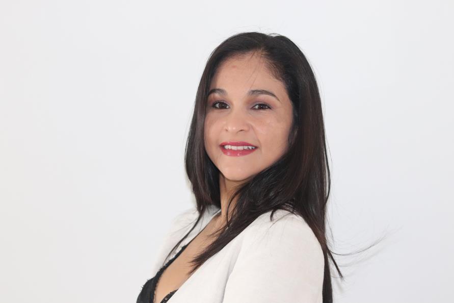 ZENIS PINEDA