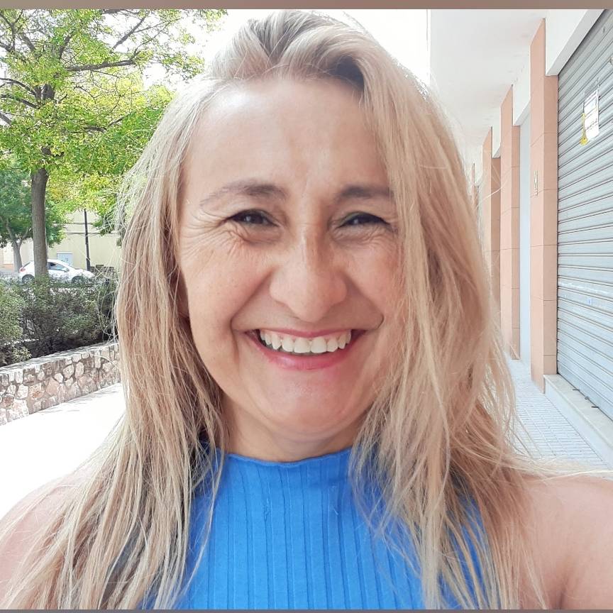 Ana Adriana Antona Valladares (Anita)