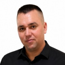 ROBERT SUMANARIU