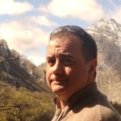 Santiago Álvarez Camporro