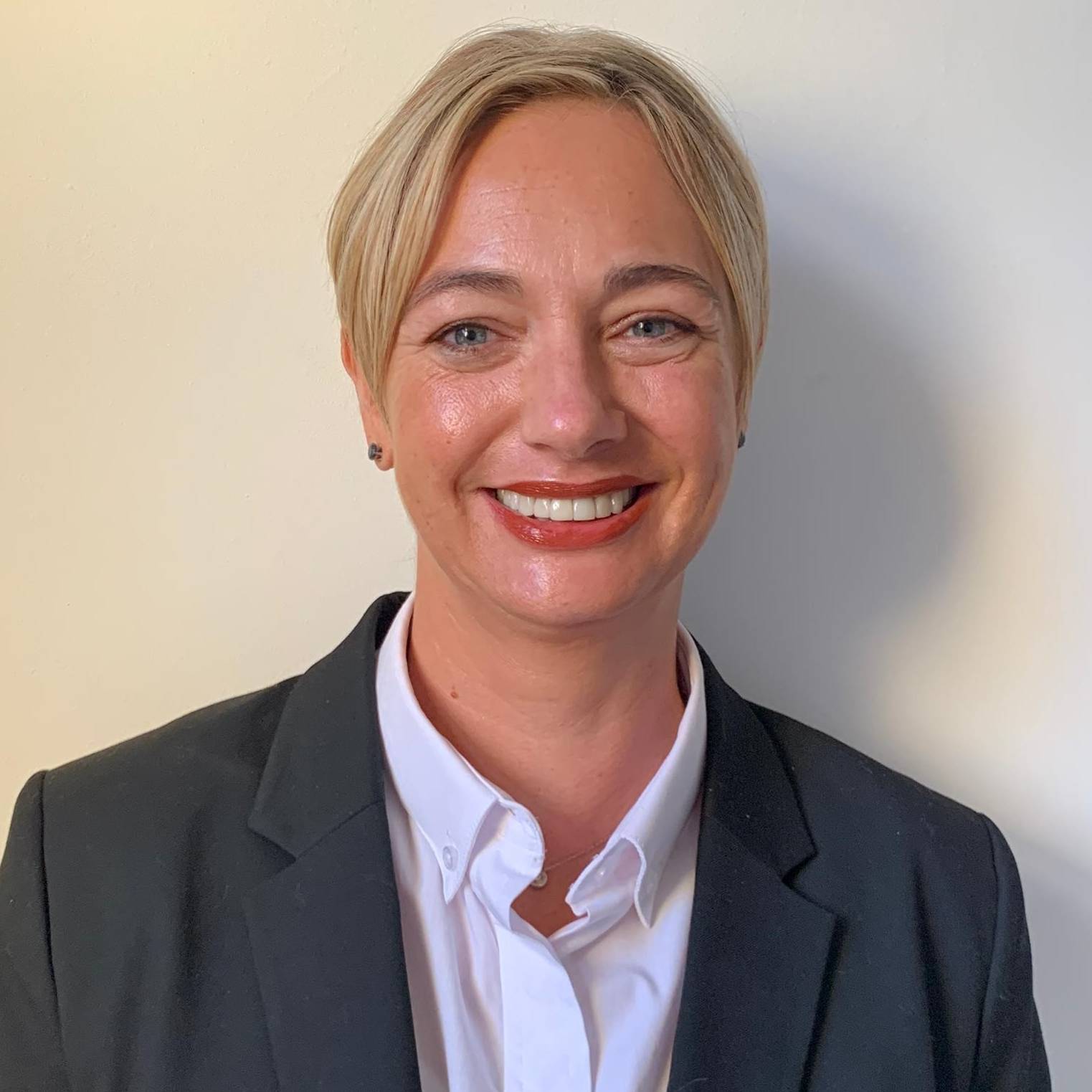 YOLANDA BEATRIX ALAZRAKI