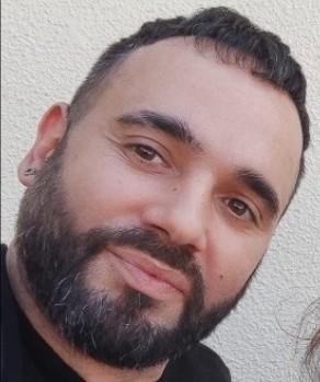 CARLOS CARUEZO AGUILAR